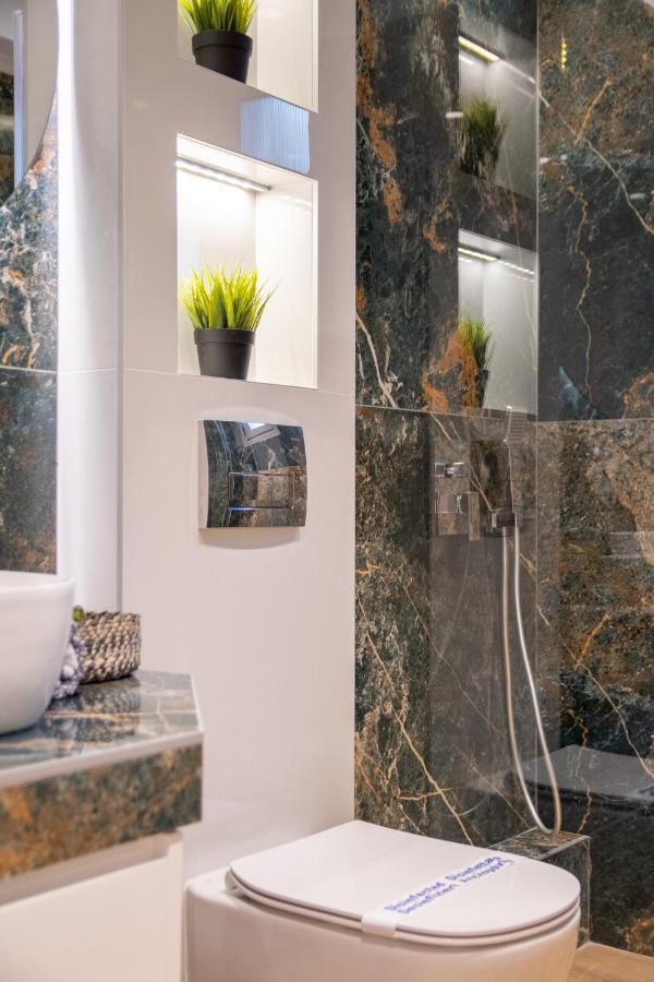 Sithoniars Luxury Ground Floor Apartment With Private Garden Néos Marmarás Exterior foto