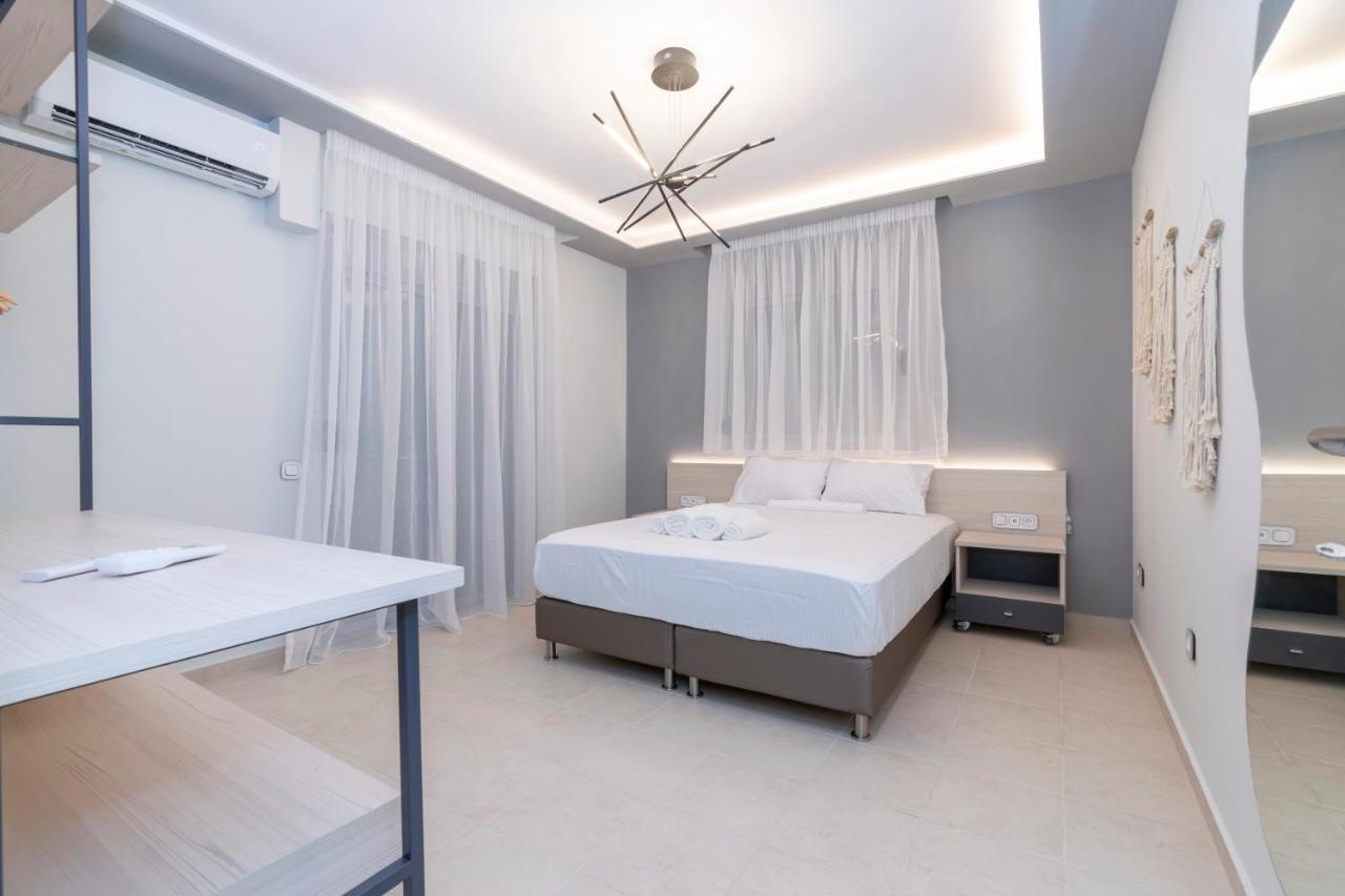 Sithoniars Luxury Ground Floor Apartment With Private Garden Néos Marmarás Exterior foto