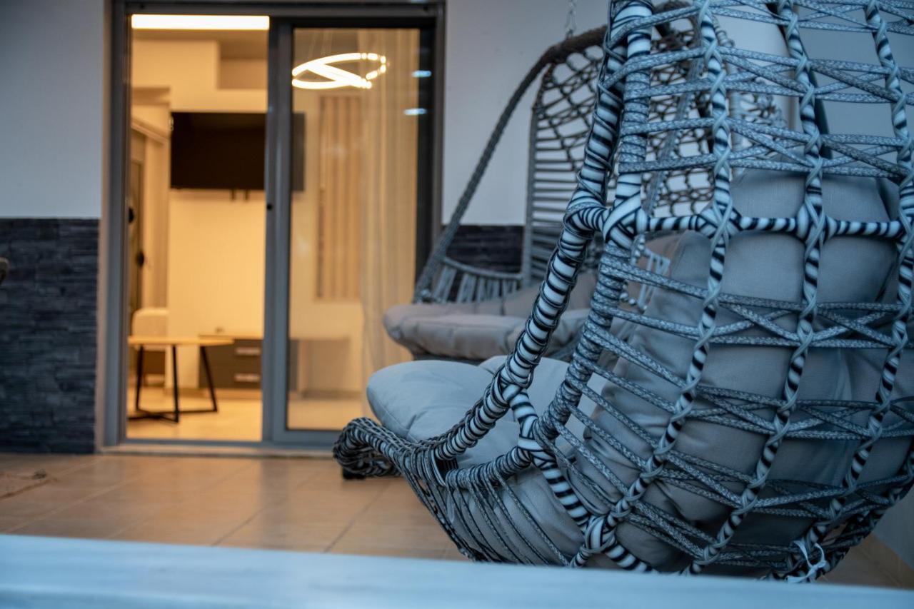 Sithoniars Luxury Ground Floor Apartment With Private Garden Néos Marmarás Exterior foto