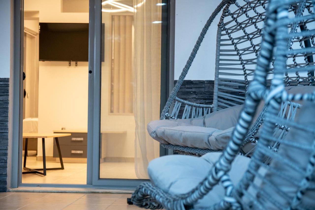 Sithoniars Luxury Ground Floor Apartment With Private Garden Néos Marmarás Exterior foto