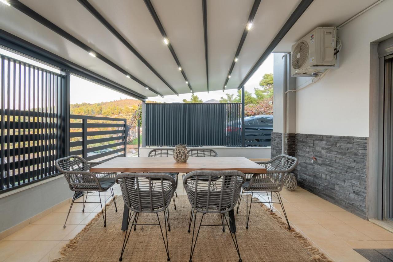 Sithoniars Luxury Ground Floor Apartment With Private Garden Néos Marmarás Exterior foto