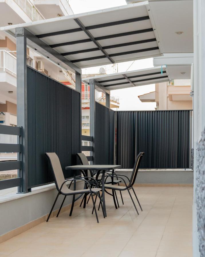 Sithoniars Luxury Ground Floor Apartment With Private Garden Néos Marmarás Exterior foto
