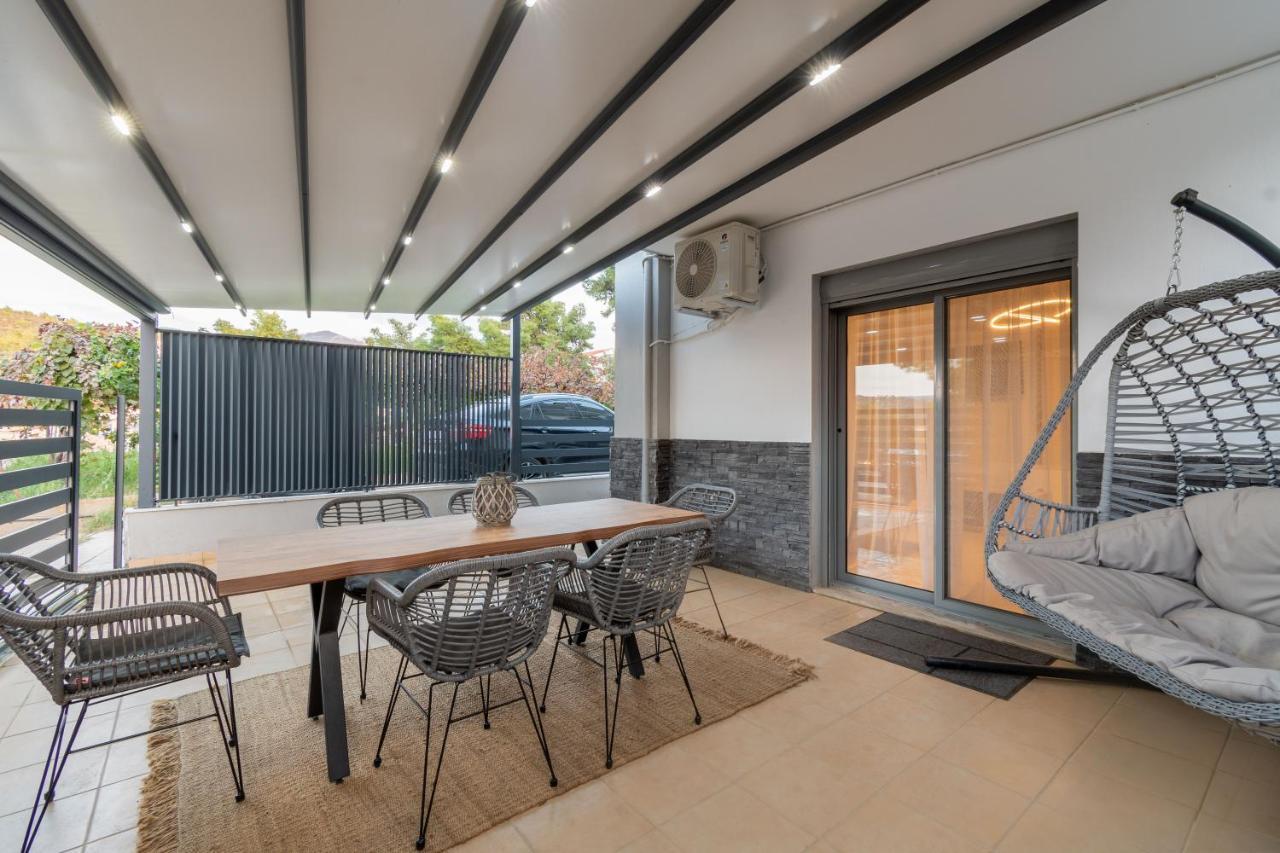 Sithoniars Luxury Ground Floor Apartment With Private Garden Néos Marmarás Exterior foto