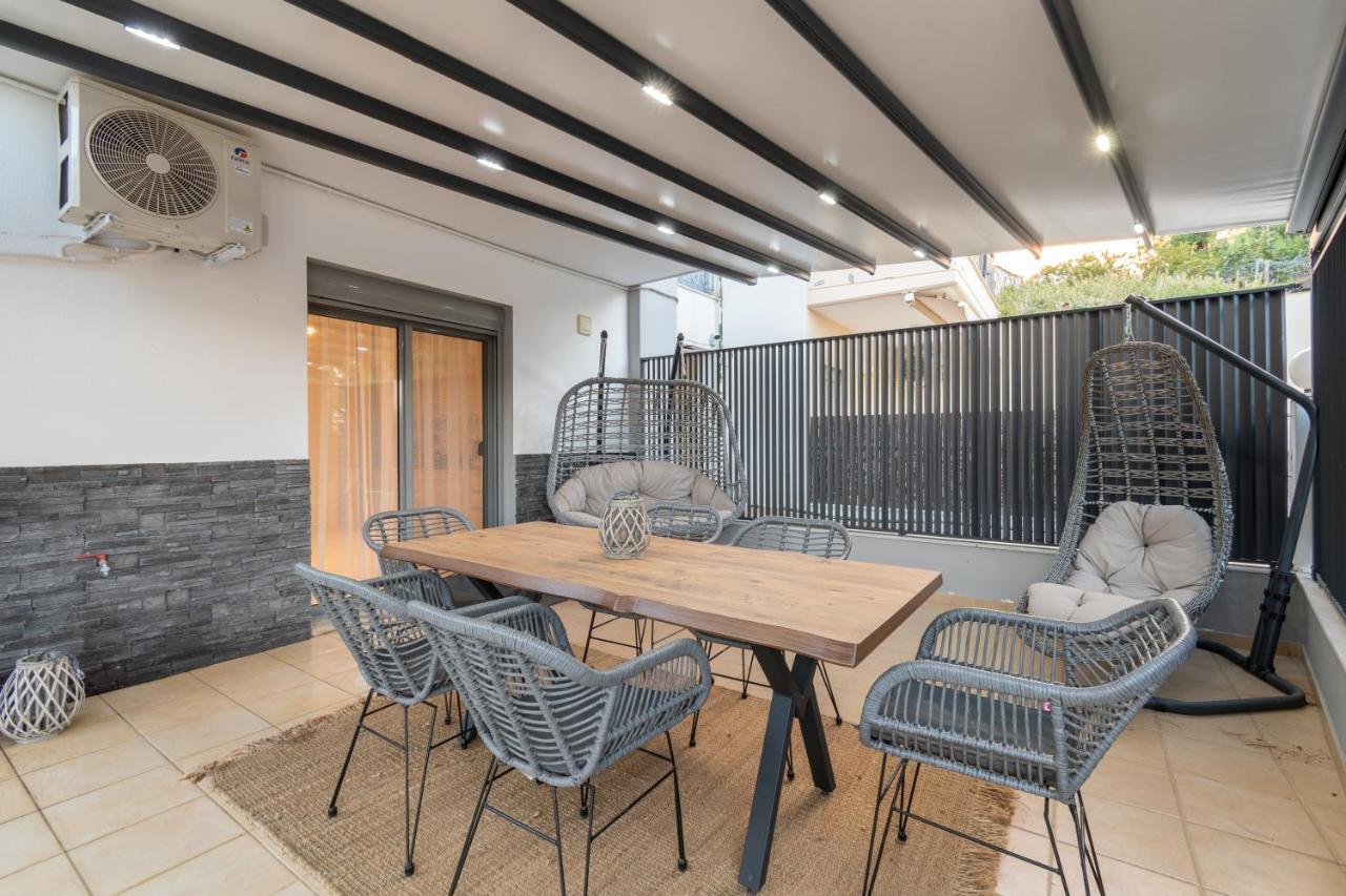 Sithoniars Luxury Ground Floor Apartment With Private Garden Néos Marmarás Exterior foto